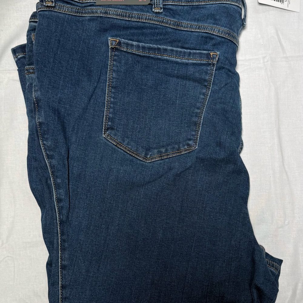 Torrid CROP MIDFIT
SUPER SKINNY